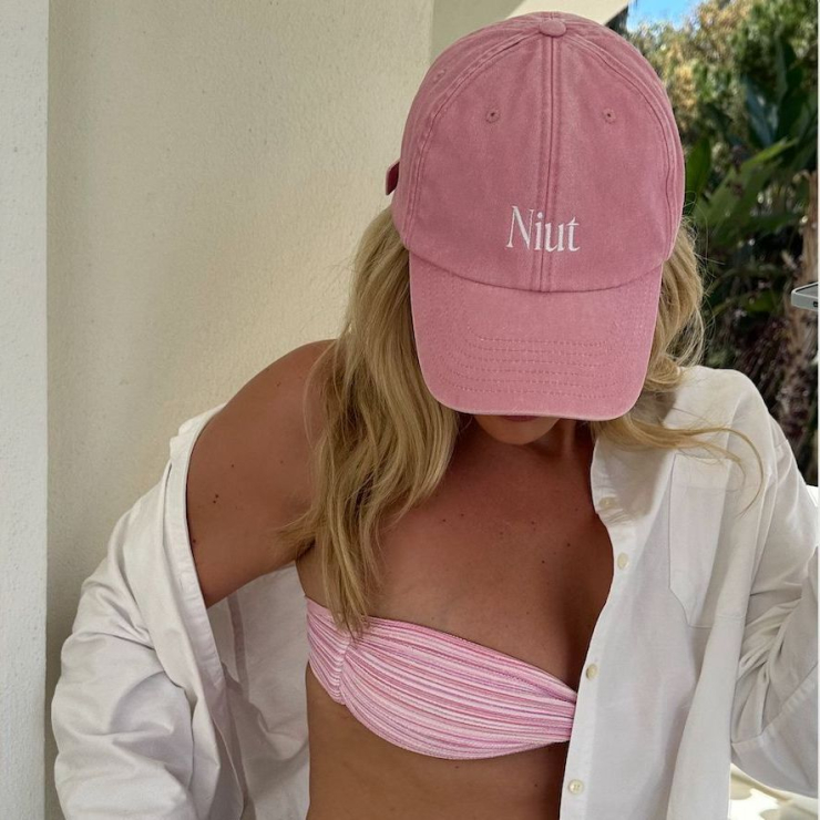 THE NIUT CAP